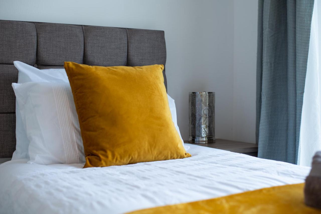 Free Parking, Spacious Rooms, Smart Tv'S All Rooms Swansea Exteriör bild